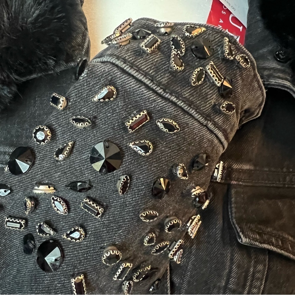 NWT Guess Dora Black Denim Jacket with Fur and Embellishments - Picture 2 of 8